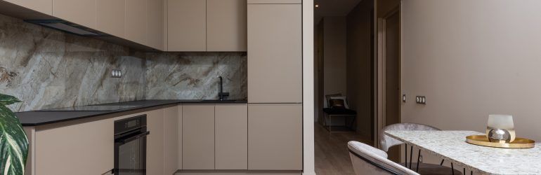 Reparación y arreglos de puertas de mueble de cocina Madrid norte