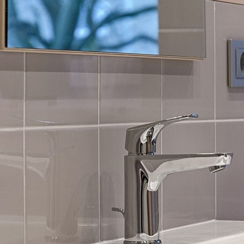 sustituir grifo de baño